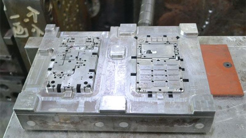 吹塑模具定制材质对周期影响